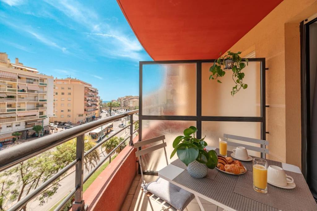 Appartement Cosy Au Centre Ville De Menton Kültér fotó